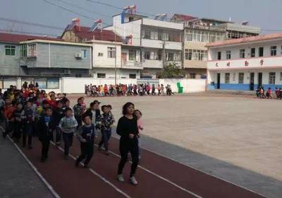 池州市东至县昭潭镇中心学校多措并举 强化学校体育工作