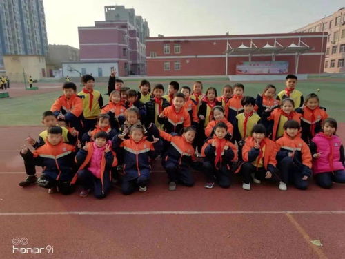 玉麟小学开启 小蜜蜂定制课程 在线选课啦